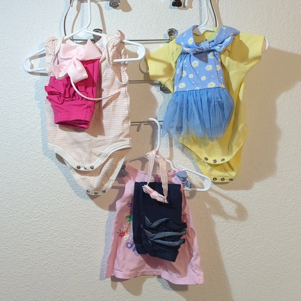 Baby Girl Outfits 9 Piece Lot 3 ea onesie bottoms bows all Matching 3-6 mo